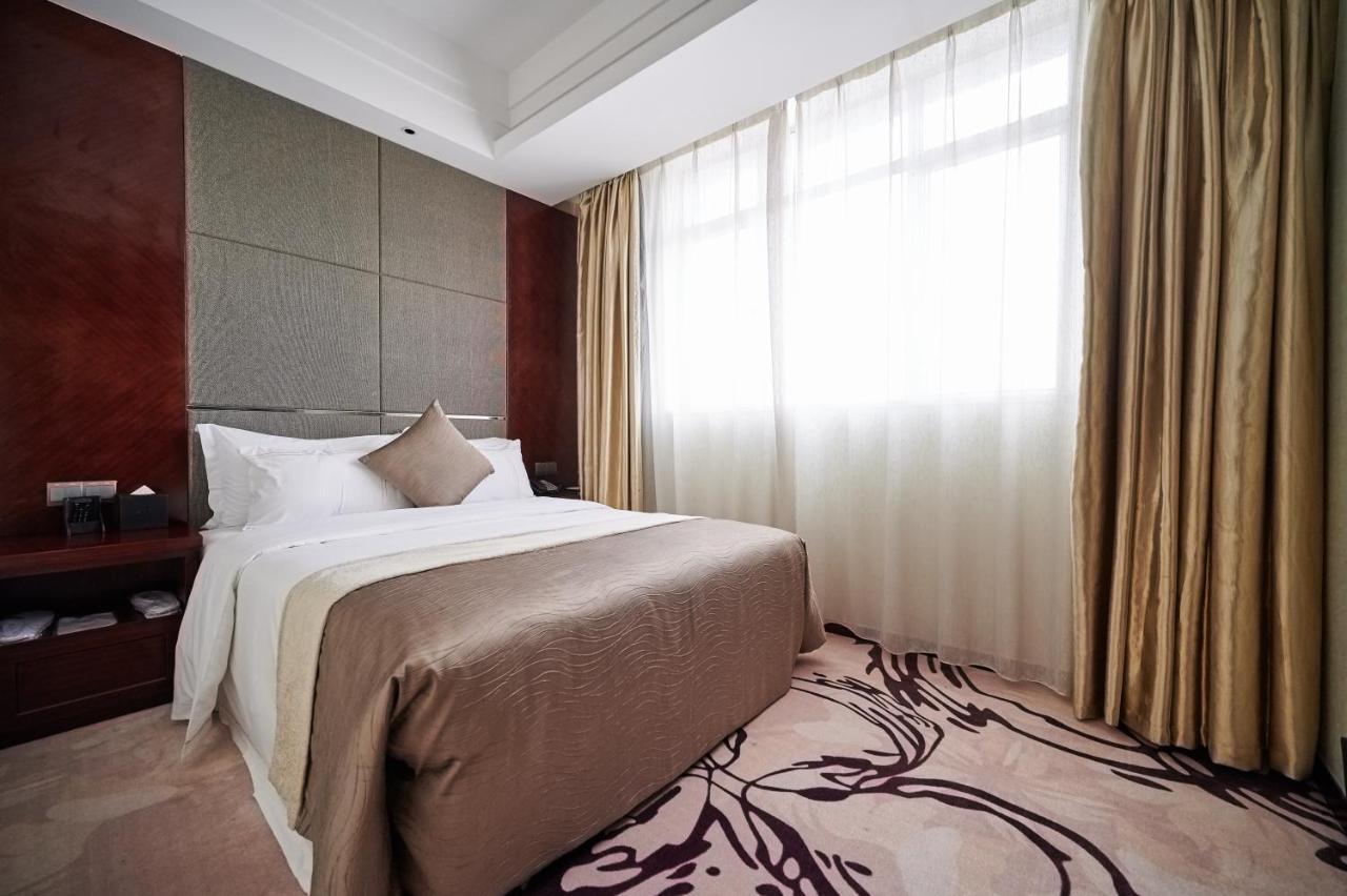 Foshan Jinlai Holiday Hotel ภายนอก รูปภาพ
