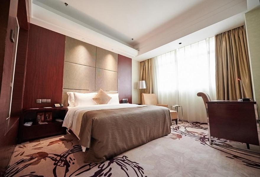 Foshan Jinlai Holiday Hotel ภายนอก รูปภาพ
