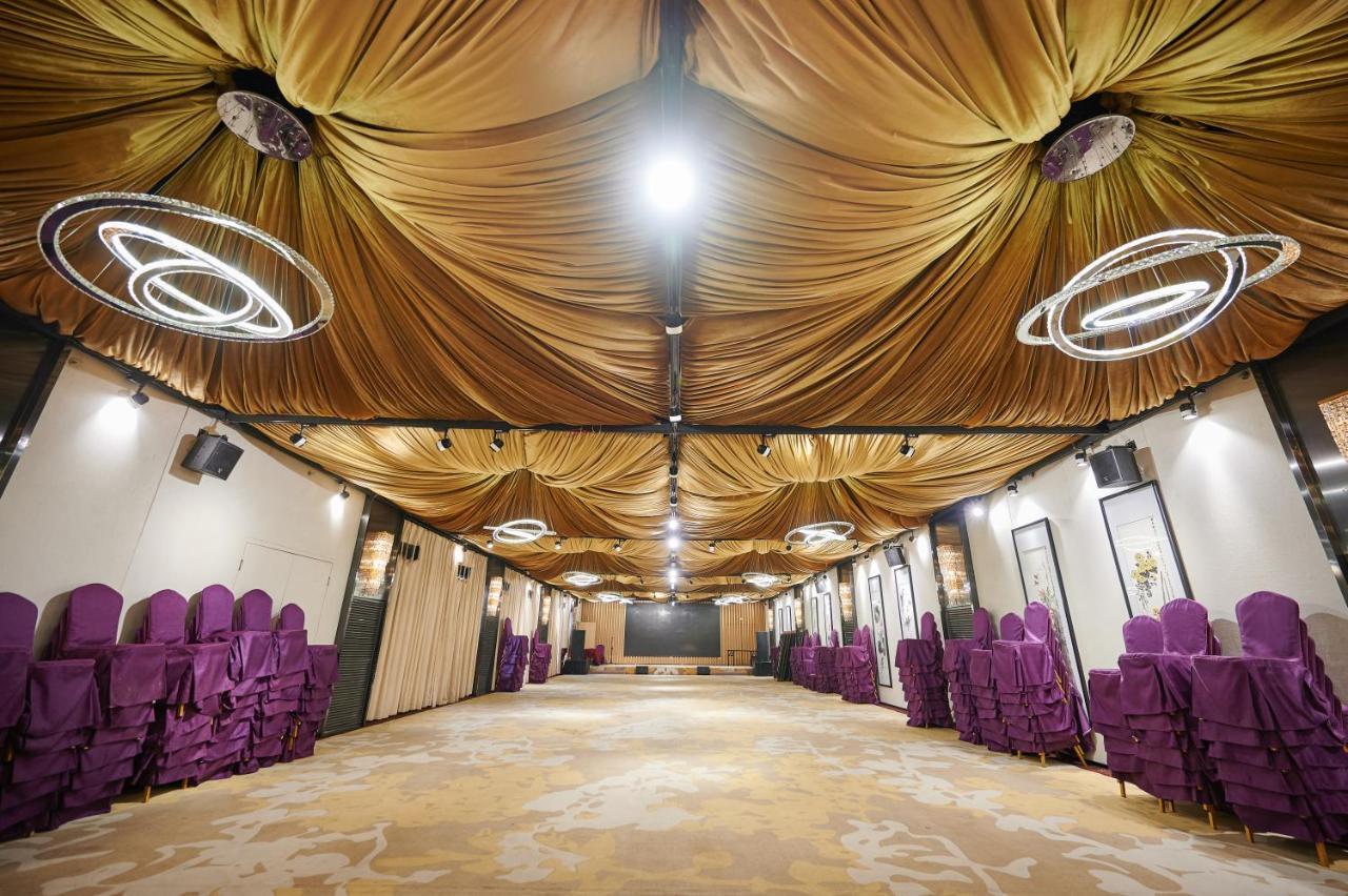Foshan Jinlai Holiday Hotel ภายนอก รูปภาพ