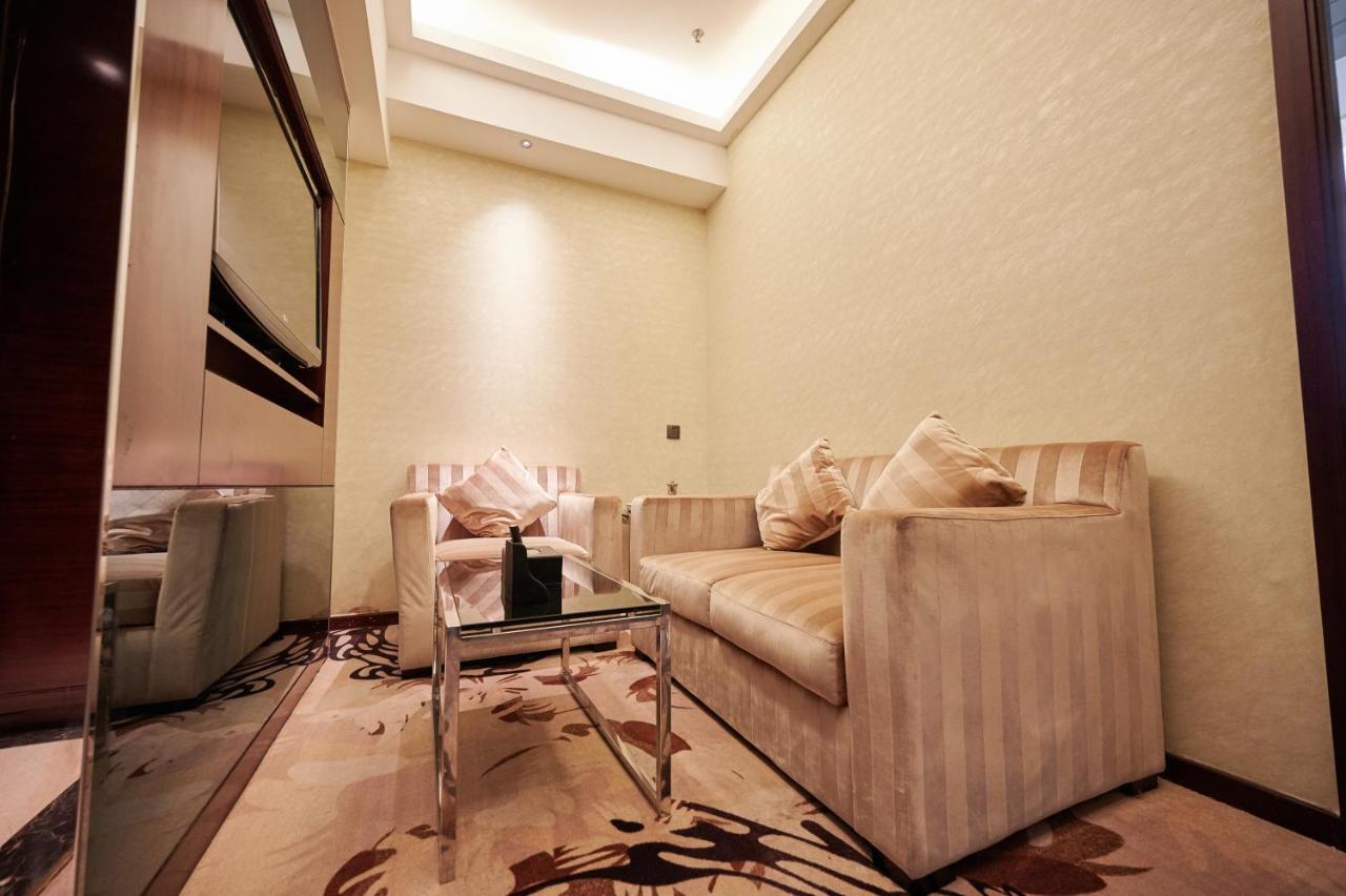 Foshan Jinlai Holiday Hotel ภายนอก รูปภาพ