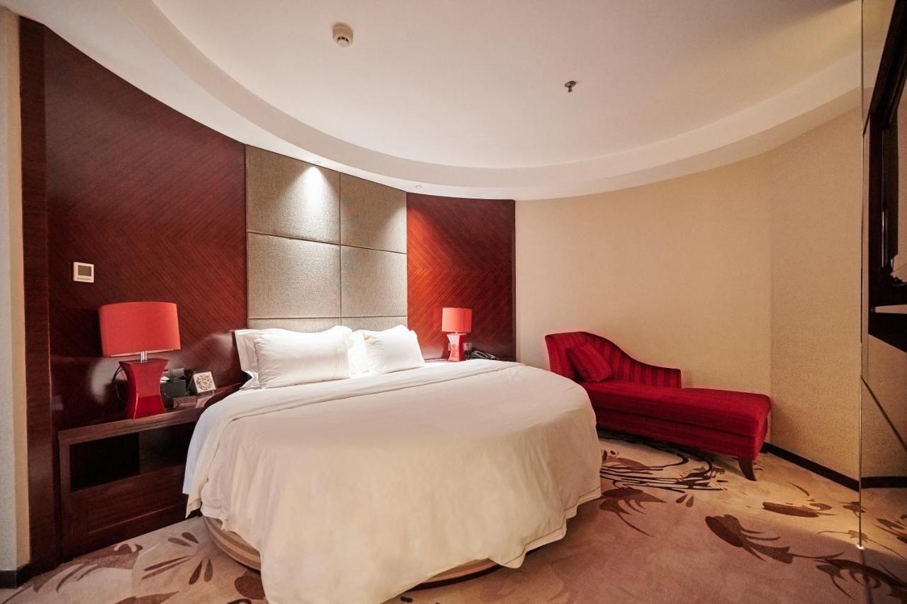 Foshan Jinlai Holiday Hotel ภายนอก รูปภาพ
